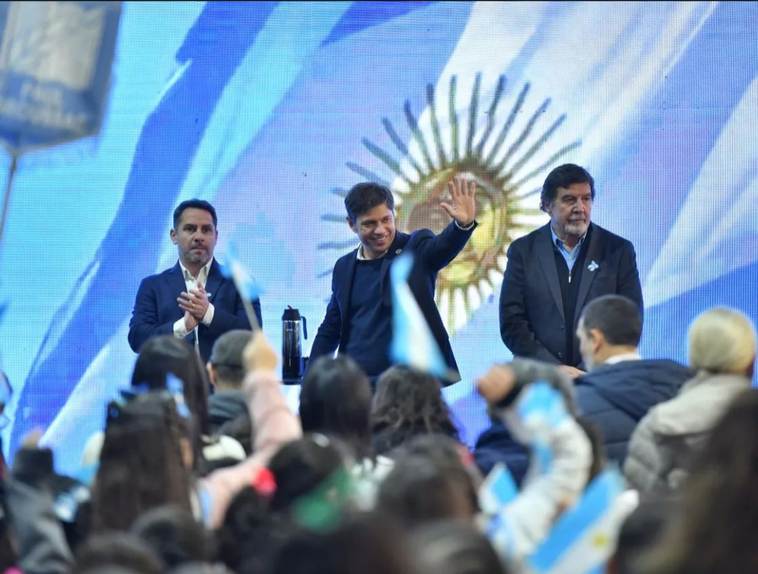 Kicillof y Descalzo inauguraron el Mercado Bonaerense Fijo en Ituzaingó