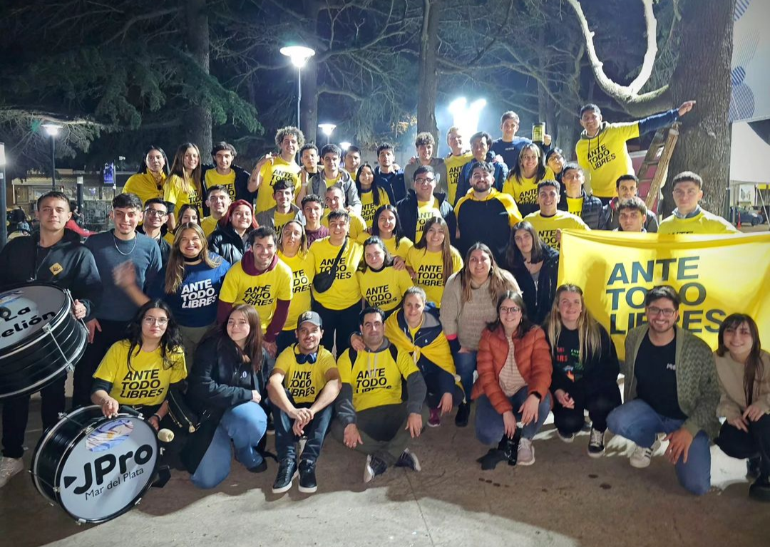 Agustina Marchén asume la presidencia de la Agrupación Universitaria «Ante Todo Libres»