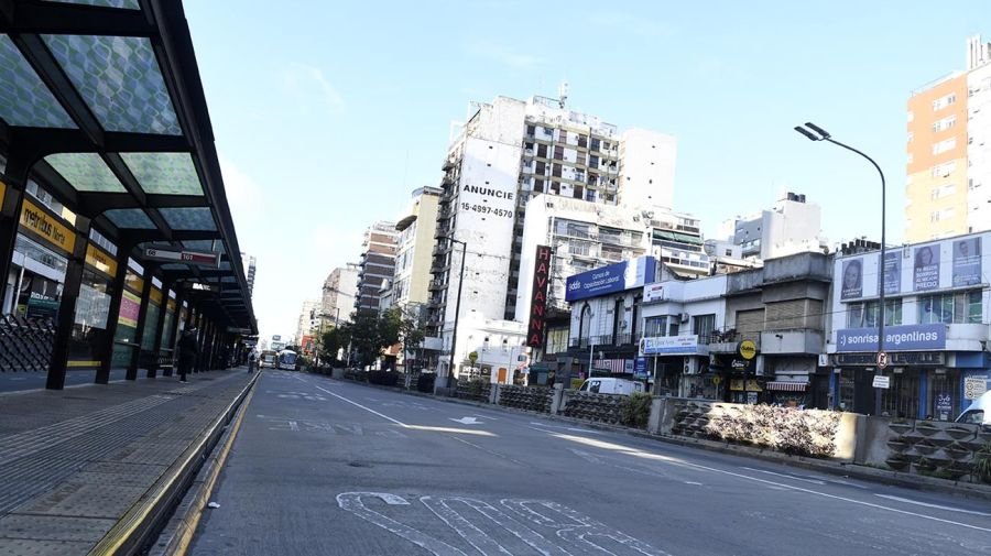 Nuevas restricciones: vuelve a ser feriado el 24 de mayo para bajar la circulación