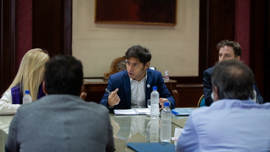 Intendentes presionan a Kicillof para poder pagar sueldos